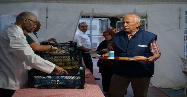 Hahambaşılığı vakfı Edirne'de iftar verdi!