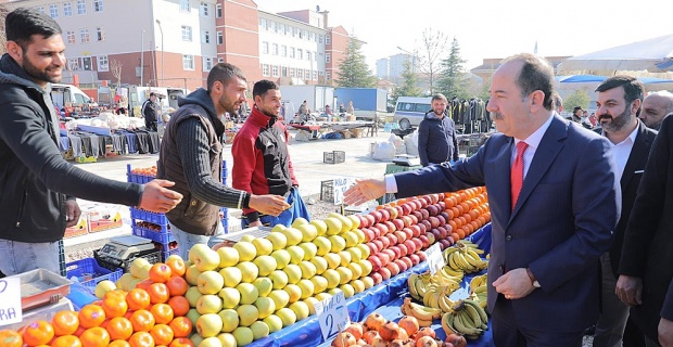 Gürkan “vatandaşa kota uygulayarak mal satıyorlar!”