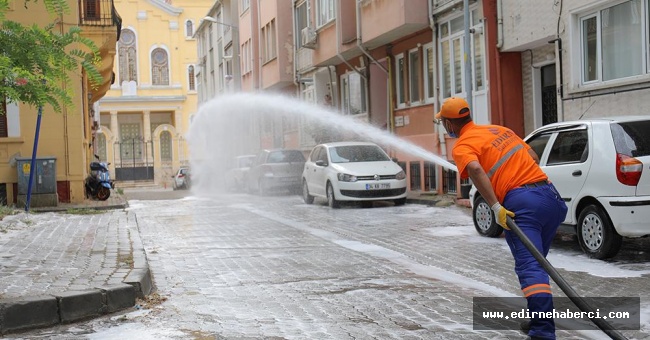 4 günde 2 bin 200 cadde ve sokak dezenfekte edildi!