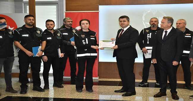Vali Kırbıyık;" Edirne'de bu yıl 1 ton 461 kilogram uyuşturucu ile 5 milyon uyuşturucu hap ele geçirildi"