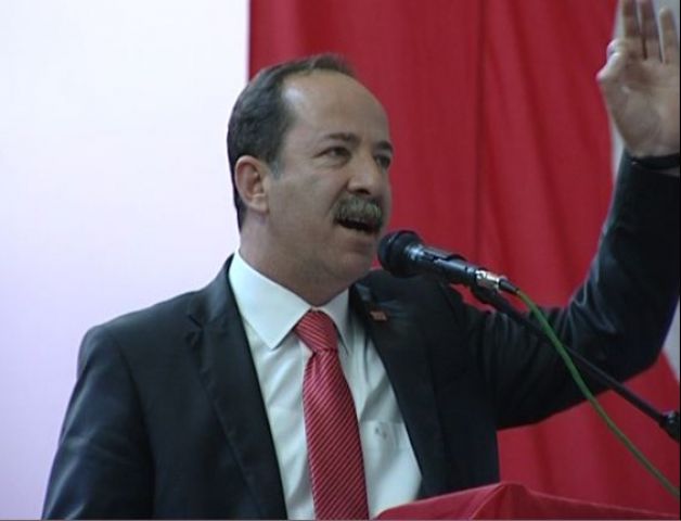 CHP li Gürkan “Müezzinoğlu aynaya baksın”
