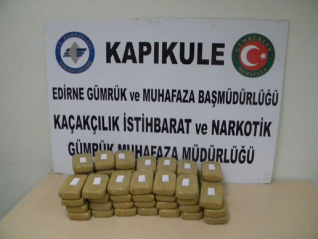 Kapıkule'de yaklaşık 33 kilogram eroin ele geçirildi